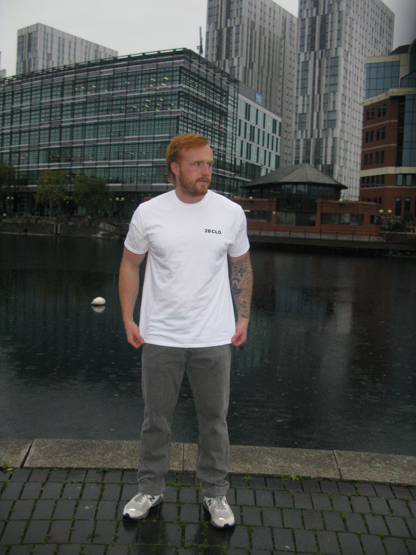 "CLO" text tee in white