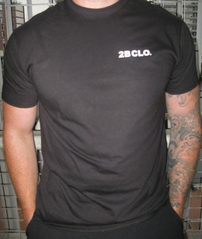 "CLO" text tee in black